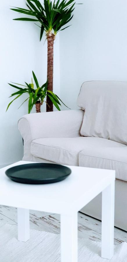 Cosy&White Apartment In Daugavpils Ngoại thất bức ảnh